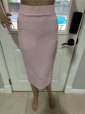Pink Ribbed Midi Pencil Skirt